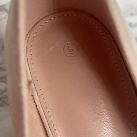 Pumps - Picture 2 of 3